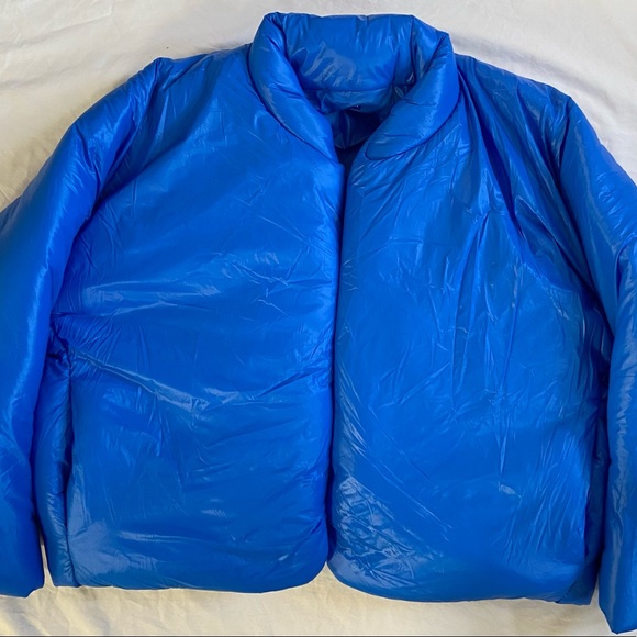 Yeezy x Gap Round Puffer Jacket - Picture 5 of 15